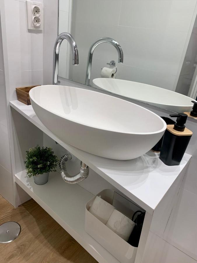 Ar Apartments - Central And Modern Apartment In Benalmadena Bagian luar foto