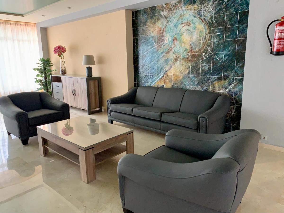 Ar Apartments - Central And Modern Apartment In Benalmadena Bagian luar foto