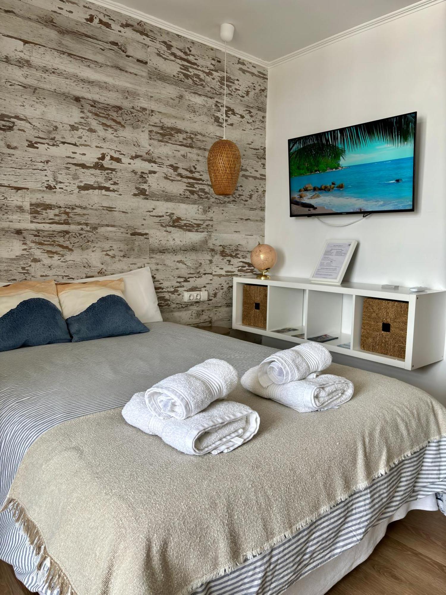 Ar Apartments - Central And Modern Apartment In Benalmadena Bagian luar foto